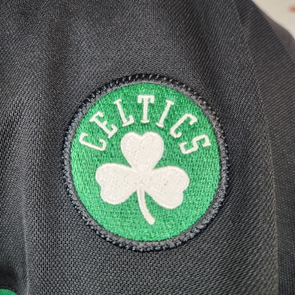 Nike NBA Authentics Black and Green Boston Celtics Polo - Picture 3 of 7